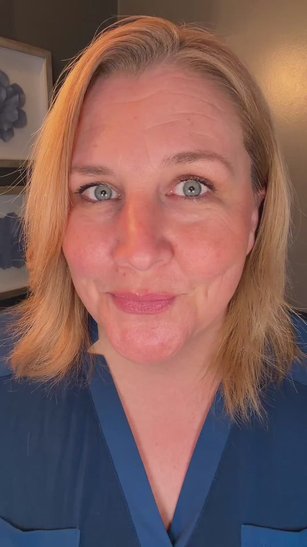 Woman talking about nad+